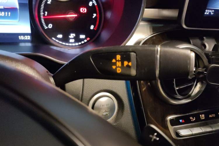 Used Mercedes-Benz GLC 2019 Facelift GLC 260 L 4MATIC Luxury Model Gear Lever