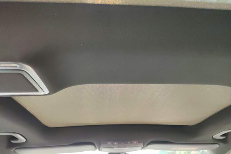 Used Mercedes-Benz GLC 2019 GLC 260 L 4MATIC Dynamic Model Headliner