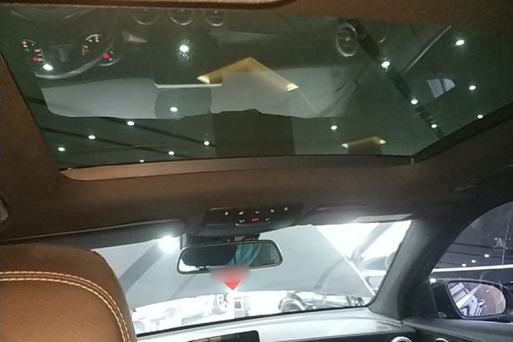 Used Mercedes-Benz GLC 2019 GLC 300 L 4MATIC Dynamic Model Headliner