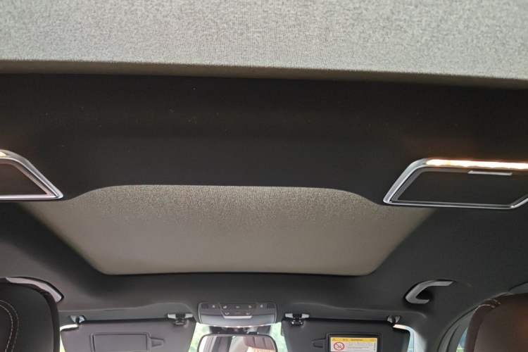 Used Mercedes-Benz GLC 2019 GLC 300 L 4MATIC Luxury Model Headliner
