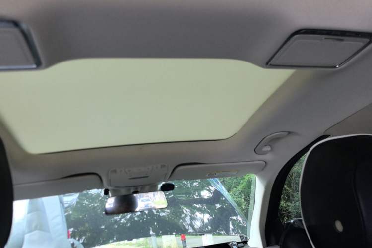 Used Mercedes-Benz GLC 2019 Facelift GLC 260 L 4MATIC Luxury Model Headliner