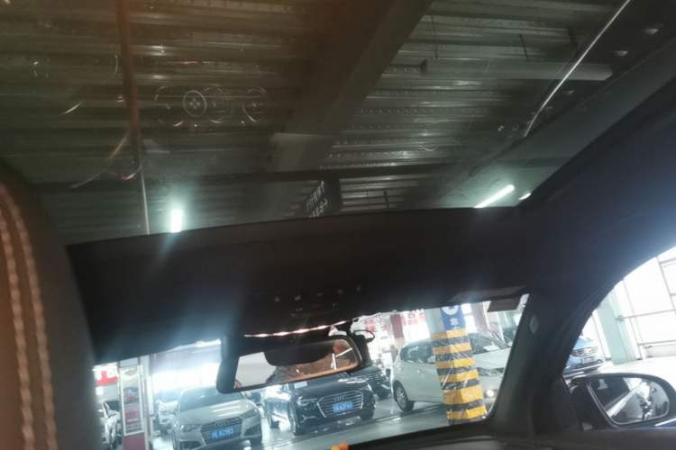 Used Mercedes-Benz GLC 2019 Facelift GLC 260 L 4MATIC Luxury Model Headliner