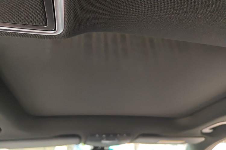 Used Mercedes-Benz GLC 2019 GLC 260 L 4MATIC Dynamic Model Headliner