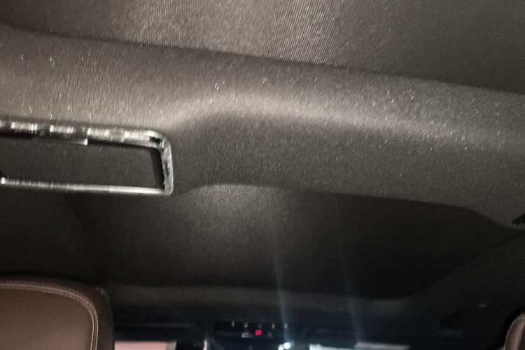 Used Mercedes-Benz GLC 2019 Facelift GLC 260 L 4MATIC Luxury Model Headliner