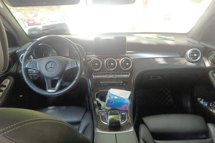 Used Mercedes-Benz GLC 2019 GLC 260 L 4MATIC Dynamic Model Headliner