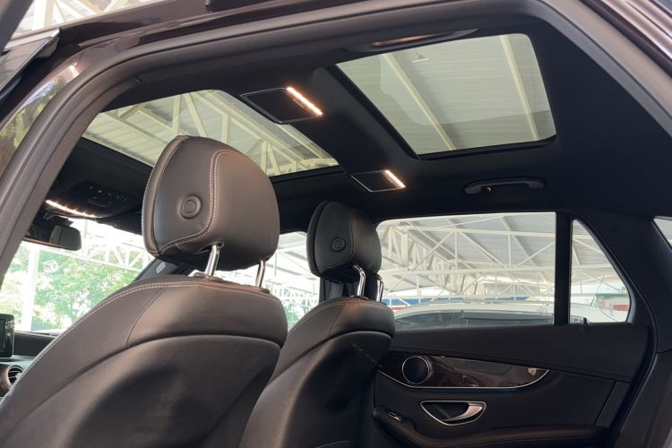 Used Mercedes-Benz GLC 2019 GLC 260 L 4MATIC Dynamic Model Headliner
