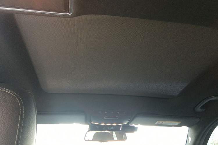 Used Mercedes-Benz GLC 2019 GLC 260 L 4MATIC Dynamic Model Headliner