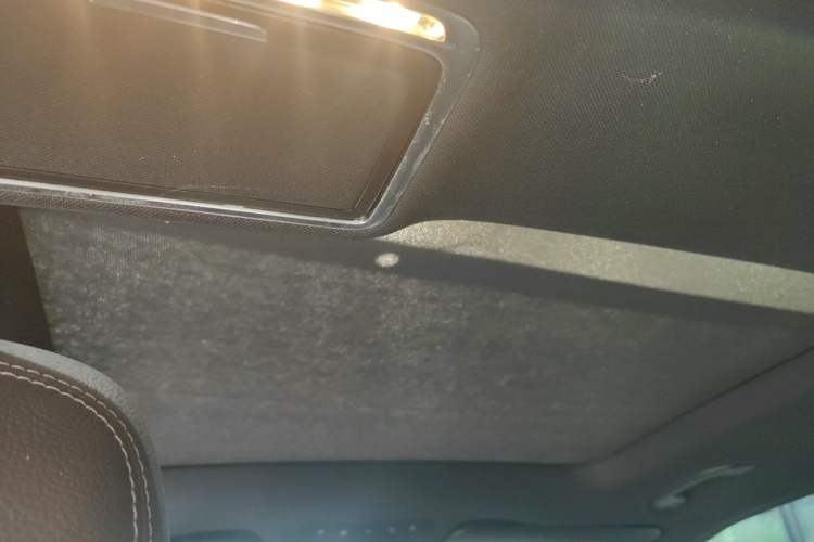 Used Mercedes-Benz GLC 2019 GLC 300 L 4MATIC Dynamic Model Headliner