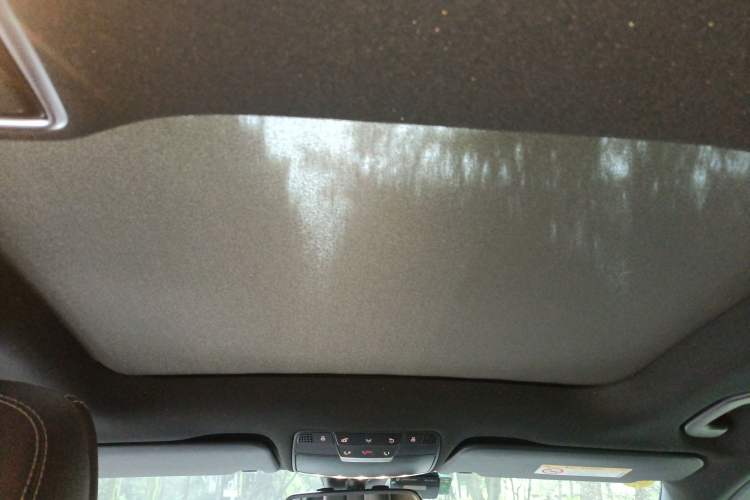 Used Mercedes-Benz GLC 2019 GLC 260 L 4MATIC Dynamic Model Headliner