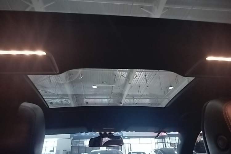 Used Mercedes-Benz GLC 2019 GLC 260 L 4MATIC Dynamic Model Headliner