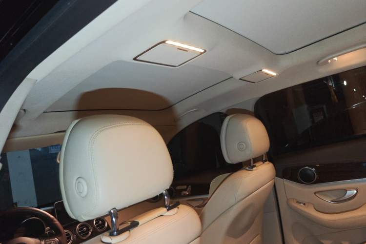 Used Mercedes-Benz GLC 2019 GLC 260 L 4MATIC Dynamic Model Headliner