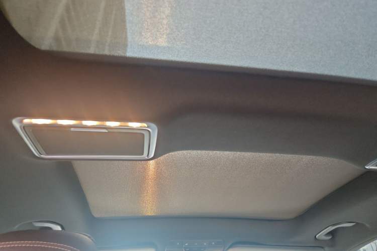 Used Mercedes-Benz GLC 2019 GLC 200 L 4MATIC Headliner