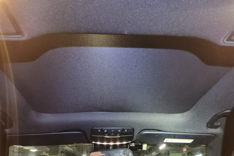 Used Mercedes-Benz GLC 2019 Facelift GLC 260 L 4MATIC Luxury Model Headliner