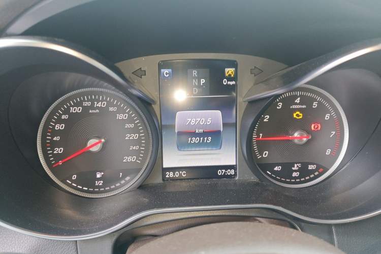 Used Mercedes-Benz GLC 2019 GLC 260 L 4MATIC Luxury Model Instrument Cluster