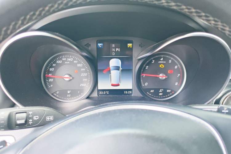 Used Mercedes-Benz GLC 2019 GLC 260 L 4MATIC Luxury Model Instrument Cluster