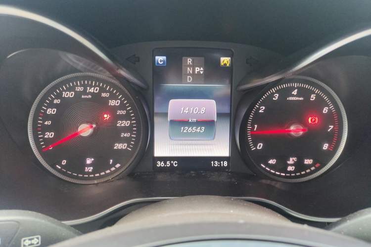 Used Mercedes-Benz GLC 2019 GLC 260 4MATIC Luxury Model Instrument Cluster