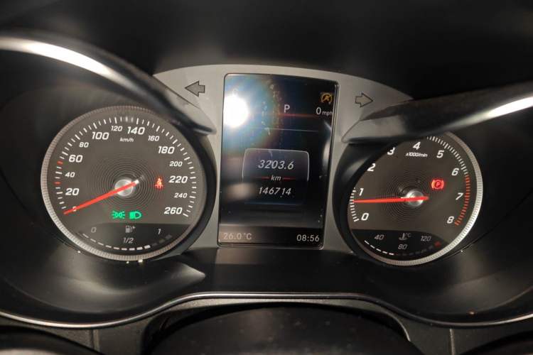 Used Mercedes-Benz GLC 2019 GLC 260 L 4MATIC Luxury Model Instrument Cluster