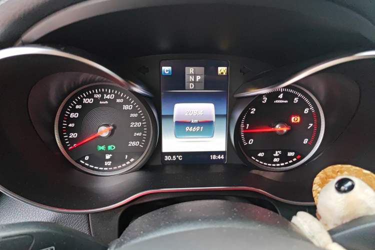 Used Mercedes-Benz GLC 2019 Facelift GLC 260 L 4MATIC Luxury Model Instrument Cluster