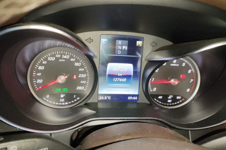 Used Mercedes-Benz GLC 2019 GLC 300 L 4MATIC Dynamic Model Instrument Cluster