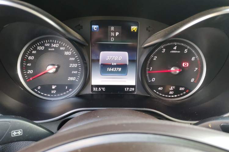 Used Mercedes-Benz GLC 2019 GLC 260 L 4MATIC Dynamic Model Instrument Cluster