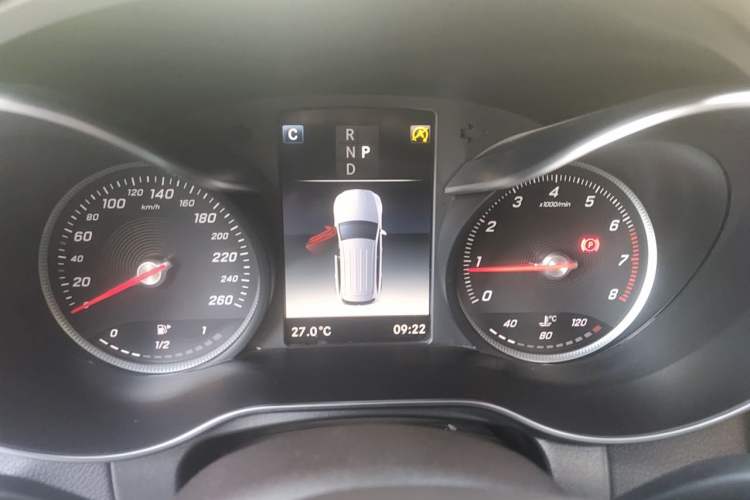 Used Mercedes-Benz GLC 2019 Facelift GLC 260 L 4MATIC Luxury Model Instrument Cluster
