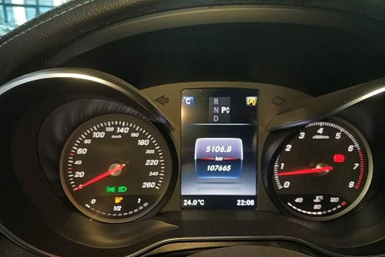 Used Mercedes-Benz GLC 2019 GLC 300 L 4MATIC Dynamic Model Instrument Cluster