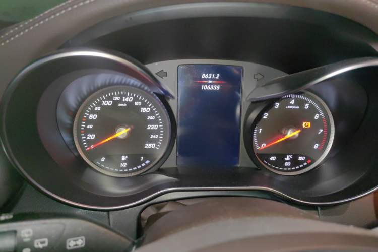 Used Mercedes-Benz GLC 2019 GLC 260 L 4MATIC Dynamic Model Instrument Cluster