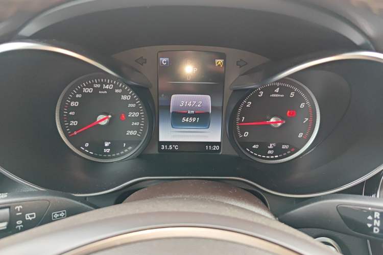 Used Mercedes-Benz GLC 2019 GLC 300 L 4MATIC Luxury Model Instrument Cluster