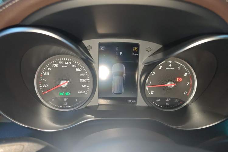 Used Mercedes-Benz GLC 2019 Refreshed GLC 300 L 4MATIC Dynamic Edition Instrument Cluster