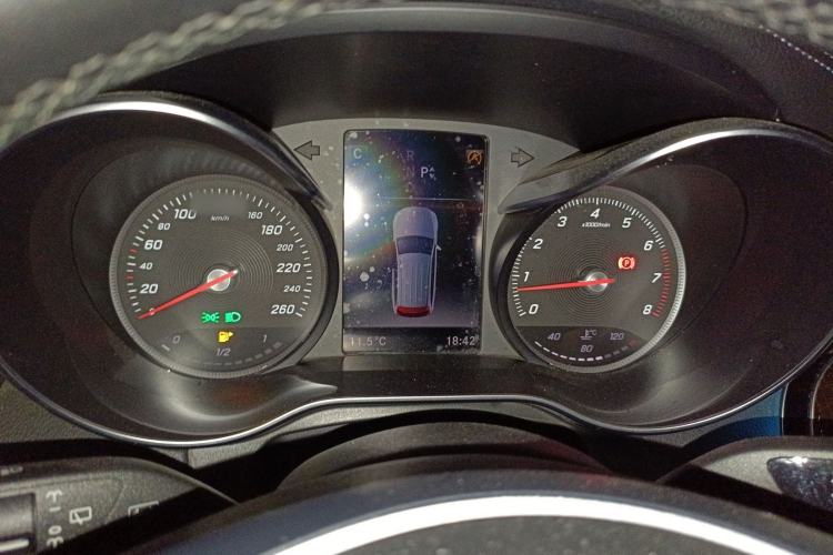 Used Mercedes-Benz GLC 2019 GLC 260 L 4MATIC Dynamic Model Instrument Cluster