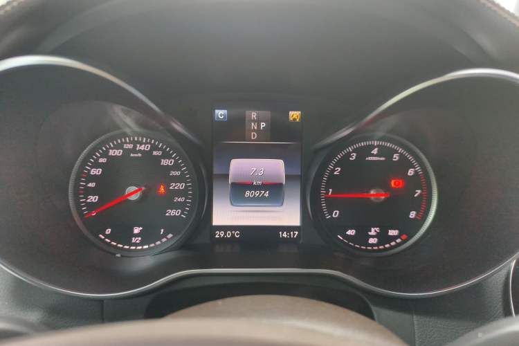 Used Mercedes-Benz GLC 2019 GLC 260 4MATIC Luxury Model Instrument Cluster