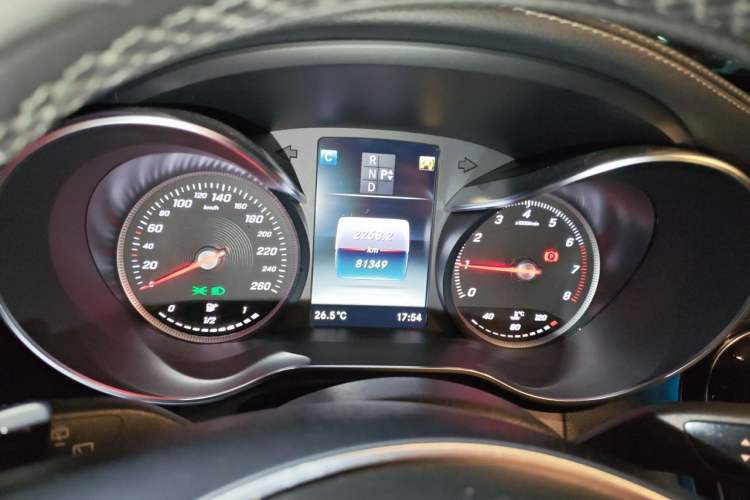 Used Mercedes-Benz GLC 2019 Facelift GLC 260 L 4MATIC Luxury Model Instrument Cluster
