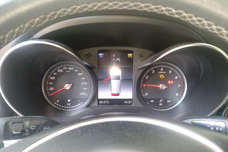 Used Mercedes-Benz GLC 2019 GLC 260 L 4MATIC Dynamic Model Instrument Cluster