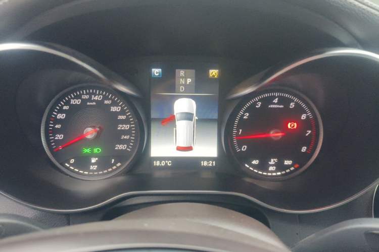 Used Mercedes-Benz GLC 2019 GLC 260 L 4MATIC Luxury Model Instrument Cluster