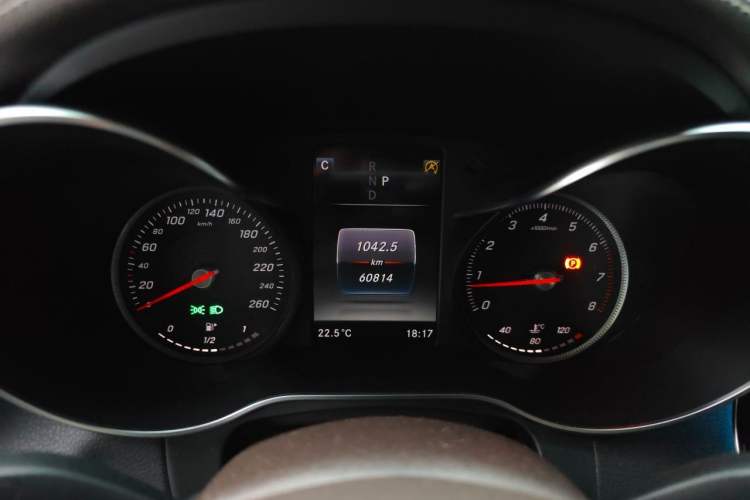 Used Mercedes-Benz GLC 2019 Facelift GLC 260 L 4MATIC Luxury Model Instrument Cluster