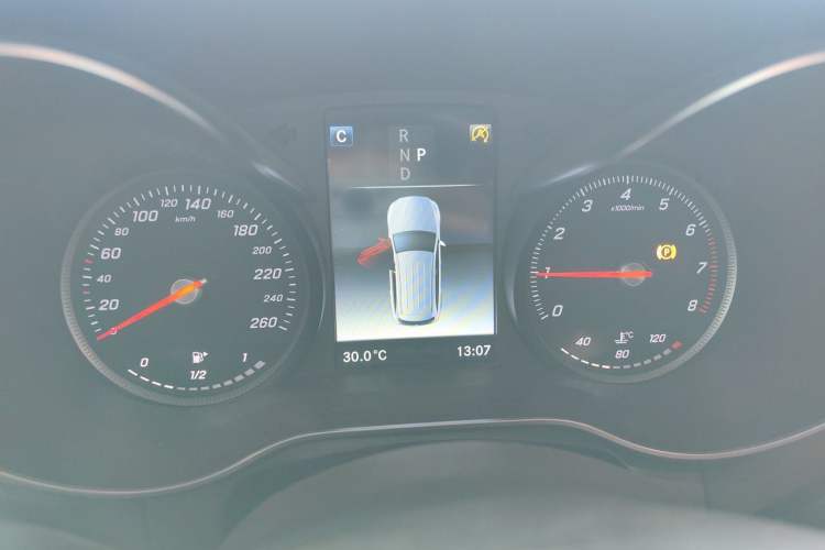 Used Mercedes-Benz GLC 2019 GLC 300 L 4MATIC Dynamic Model Instrument Cluster
