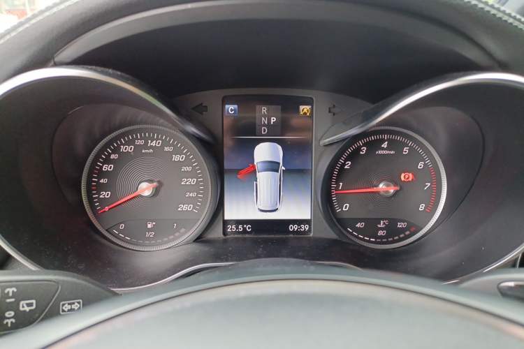 Used Mercedes-Benz GLC 2019 GLC 260 4MATIC Dynamic Edition Instrument Cluster