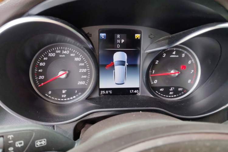 Used Mercedes-Benz GLC 2019 GLC 300 L 4MATIC Dynamic Model Instrument Cluster