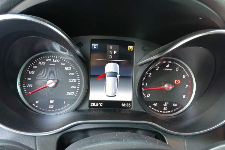 Used Mercedes-Benz GLC 2019 GLC 260 L 4MATIC Dynamic Model Instrument Cluster