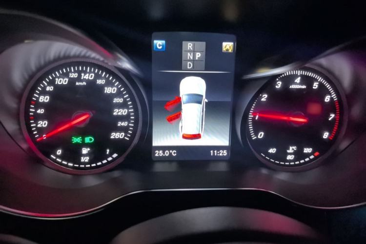Used Mercedes-Benz GLC 2019 GLC 260 L 4MATIC Luxury Model Instrument Cluster