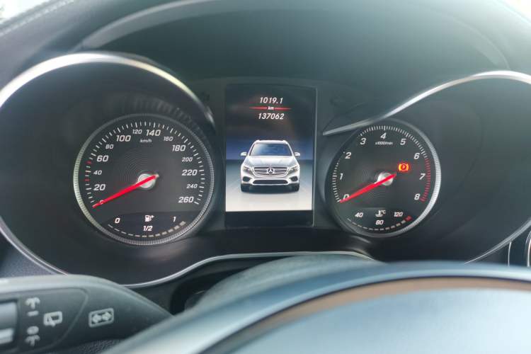 Used Mercedes-Benz GLC 2019 GLC 260 L 4MATIC Dynamic Model Instrument Cluster