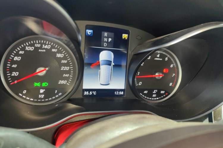 Used Mercedes-Benz GLC 2019 GLC 300 L 4MATIC Dynamic Model Instrument Cluster
