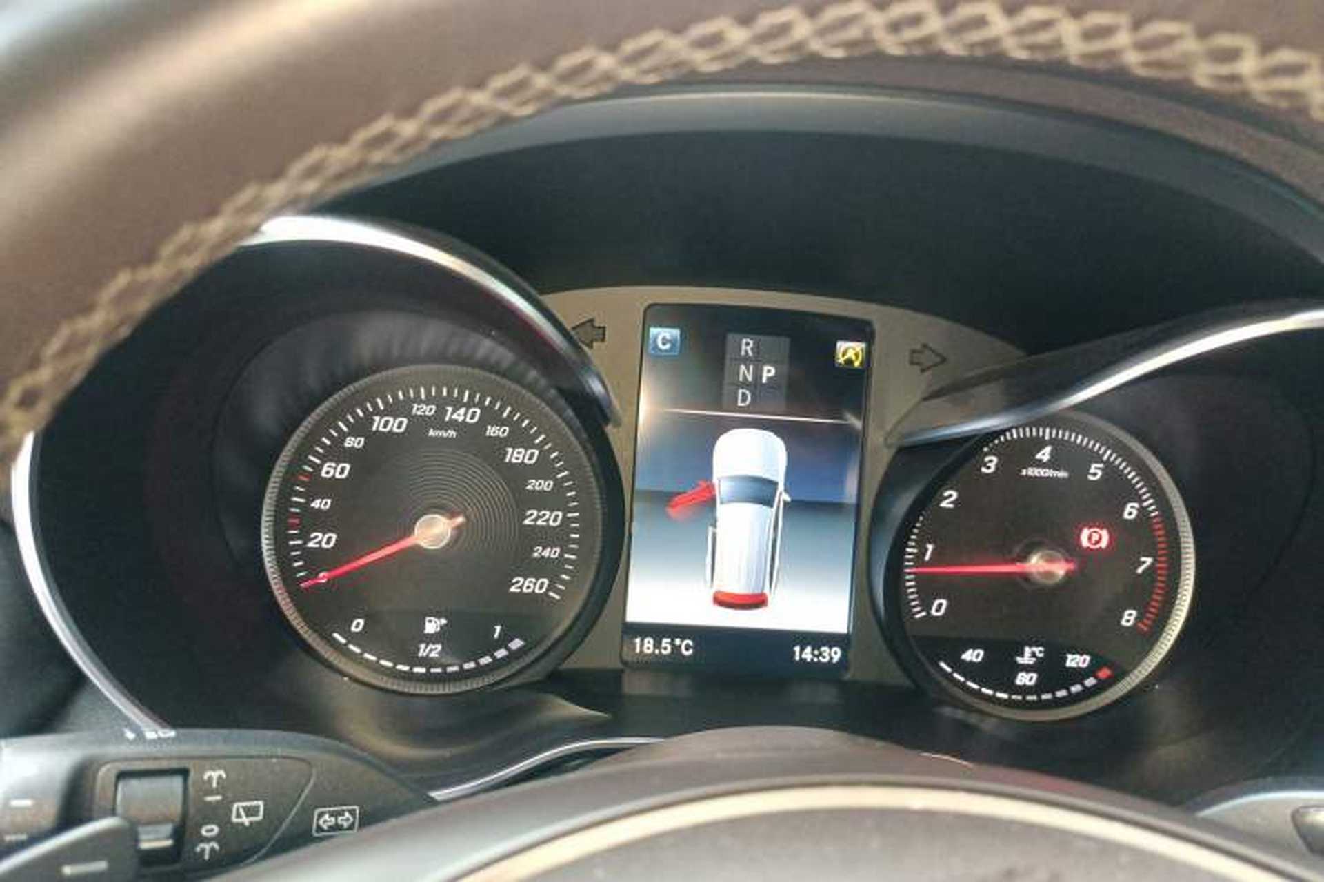 Used Mercedes-Benz GLC 2019 GLC 260 L 4MATIC Dynamic Model Instrument Cluster