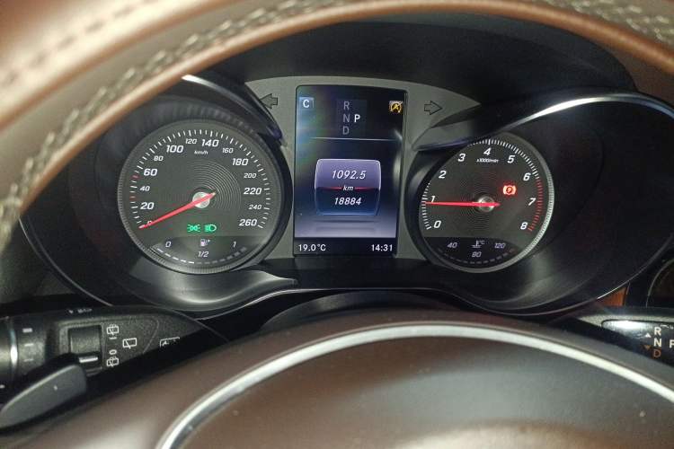 Used Mercedes-Benz GLC 2019 Facelift GLC 260 L 4MATIC Luxury Model Instrument Cluster
