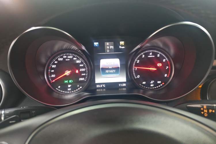 Used Mercedes-Benz GLC 2019 Refreshed GLC 300 L 4MATIC Dynamic Edition Instrument Cluster
