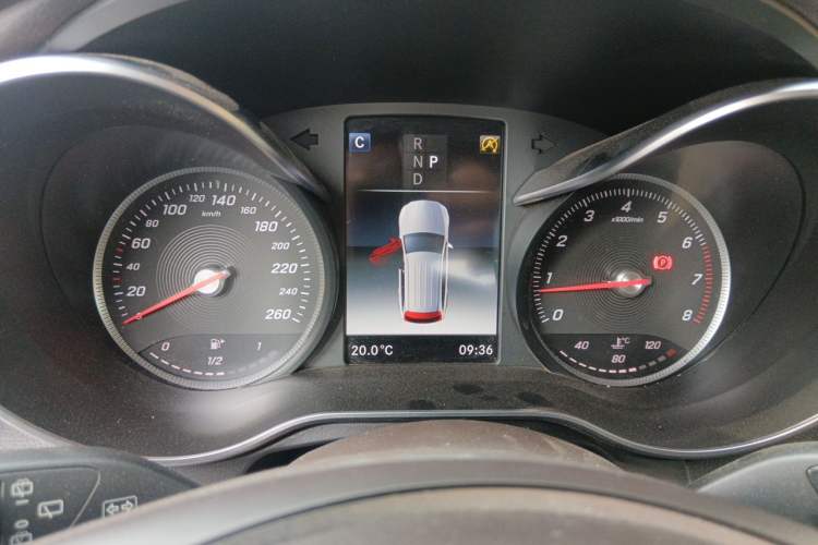 Used Mercedes-Benz GLC 2019 Facelift GLC 260 L 4MATIC Luxury Model Instrument Cluster