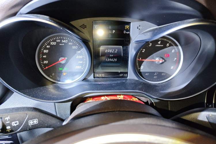 Used Mercedes-Benz GLC 2019 GLC 260 L 4MATIC Dynamic Model Instrument Cluster