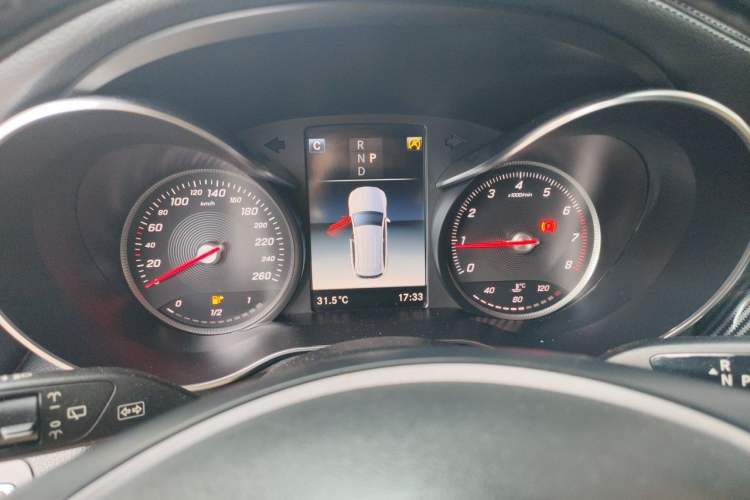 Used Mercedes-Benz GLC 2019 GLC 260 4MATIC Dynamic Edition Instrument Cluster