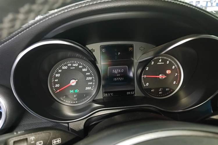 Used Mercedes-Benz GLC 2019 GLC 260 L 4MATIC Dynamic Model Instrument Cluster