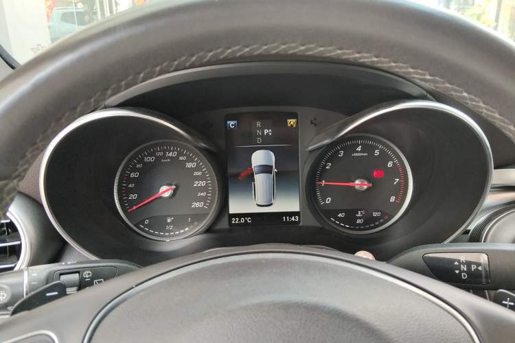 Used Mercedes-Benz GLC 2019 Refreshed GLC 300 L 4MATIC Dynamic Edition Instrument Cluster